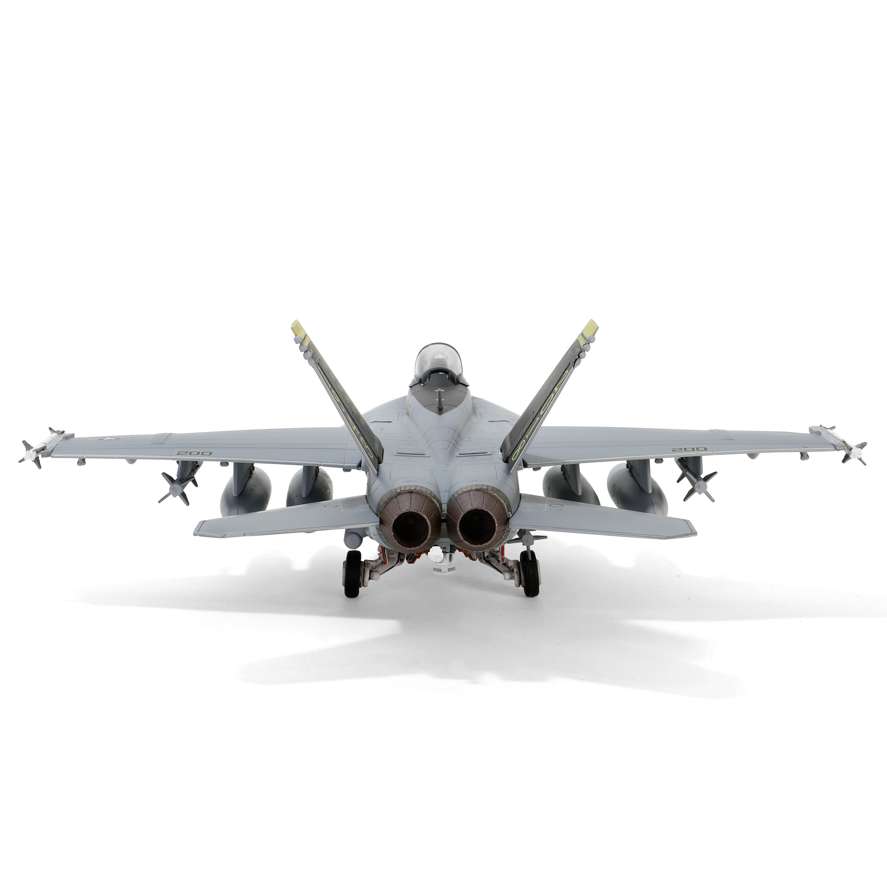 メタルプラウド完成品シリーズ：55737 1/72 F/A-18F アメリカ海軍スーパーホーネット VFA-103 ジョリーロジャース  創設75周年記念塗装 空母エイブラハム・リンカーン2018年